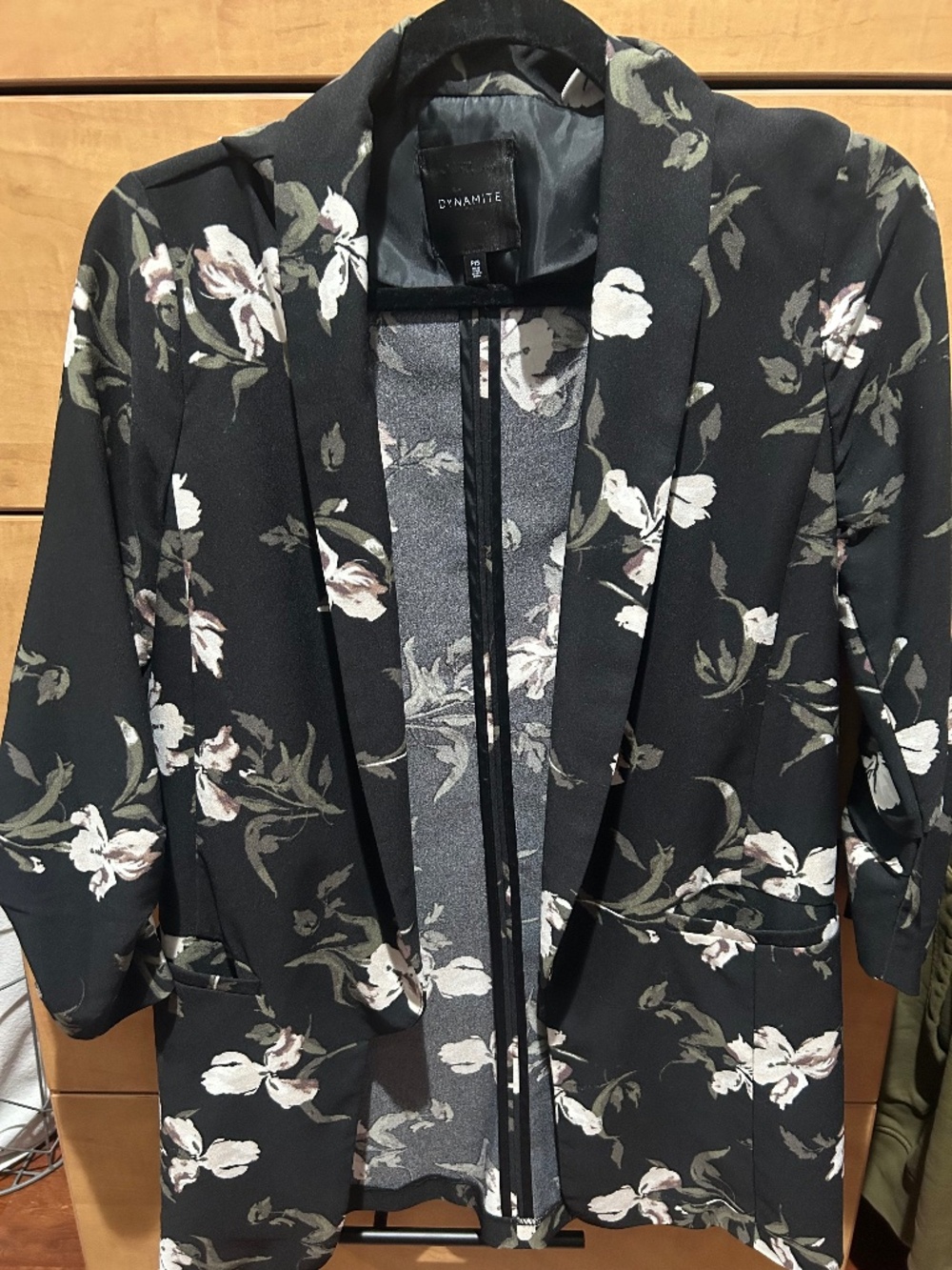 Dynamite floral blazer